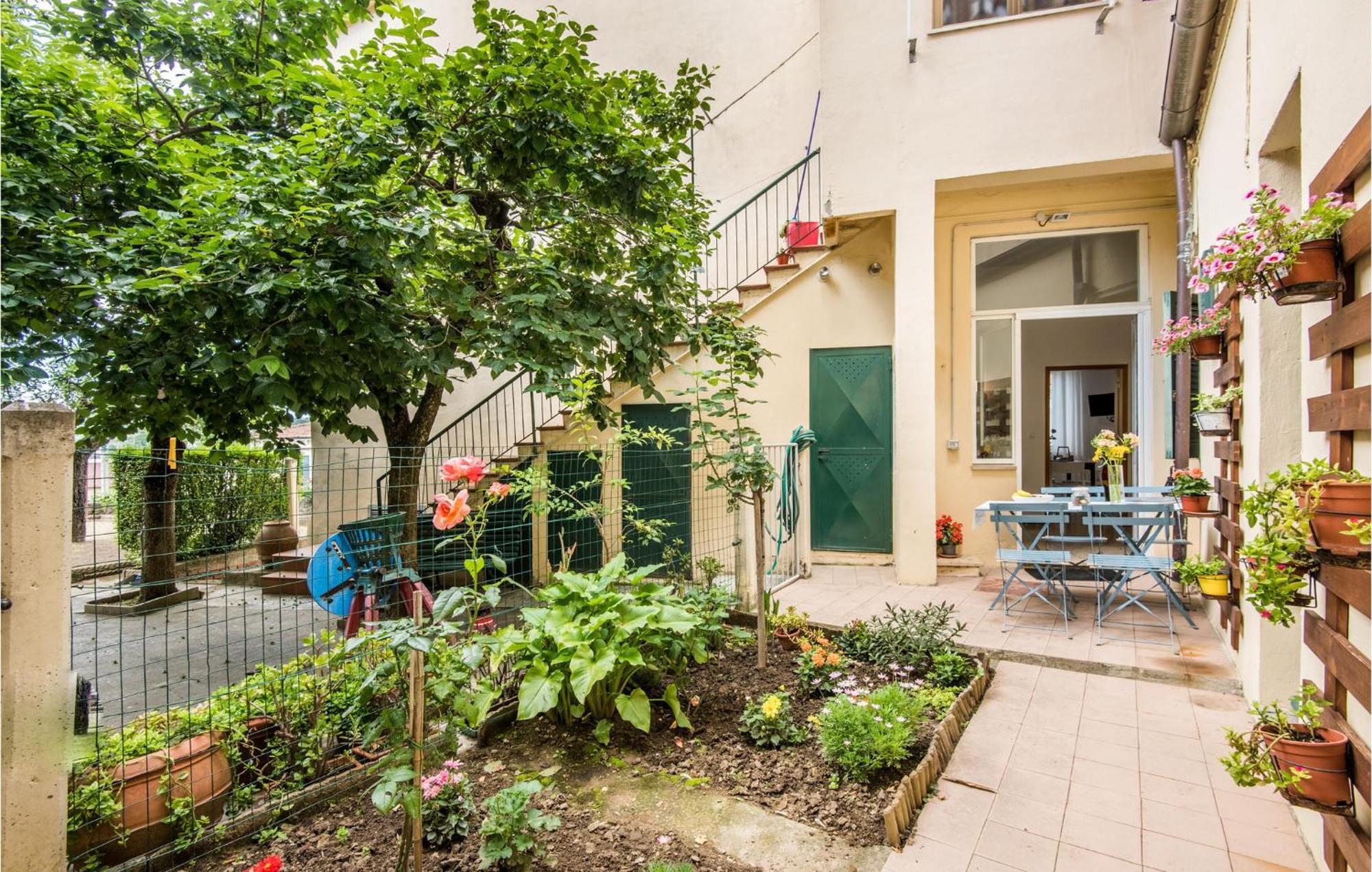 Nice Apartment In Monte San Savino With Kitchen Екстер'єр фото